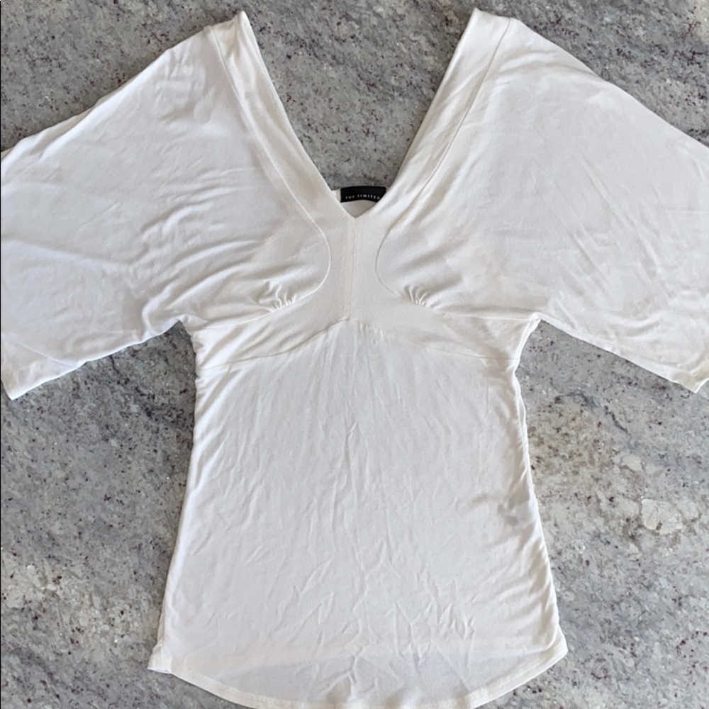 THE LIMITED DEEP-V FITTED SHIRT